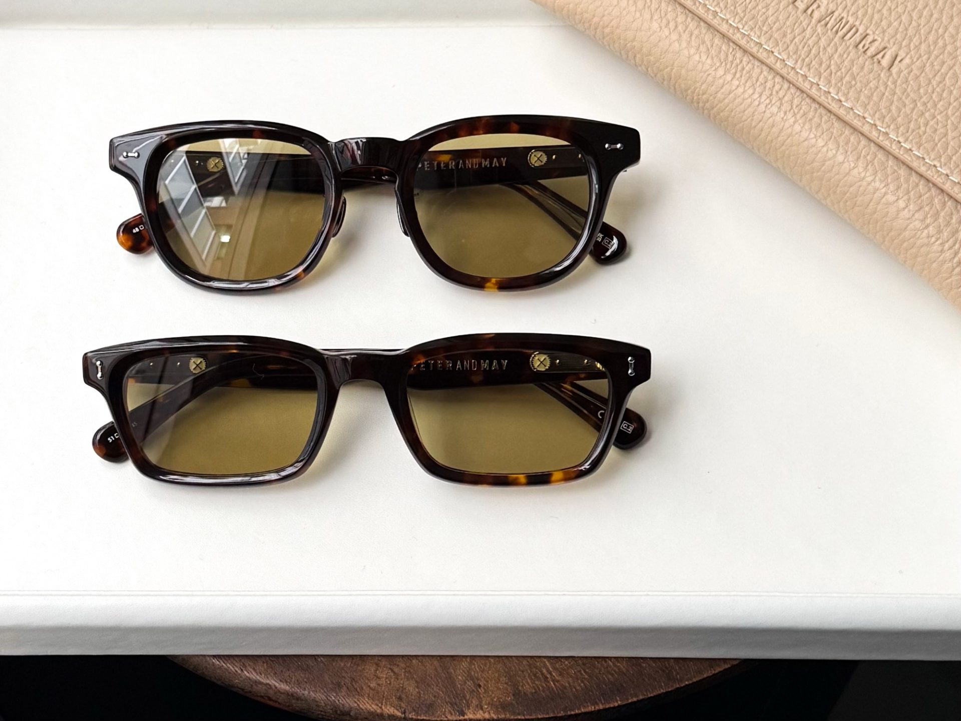 春は、ちょっと“重さ”を抜きたくなる季節。PETER AND MAYでつくる軽い顔まわり